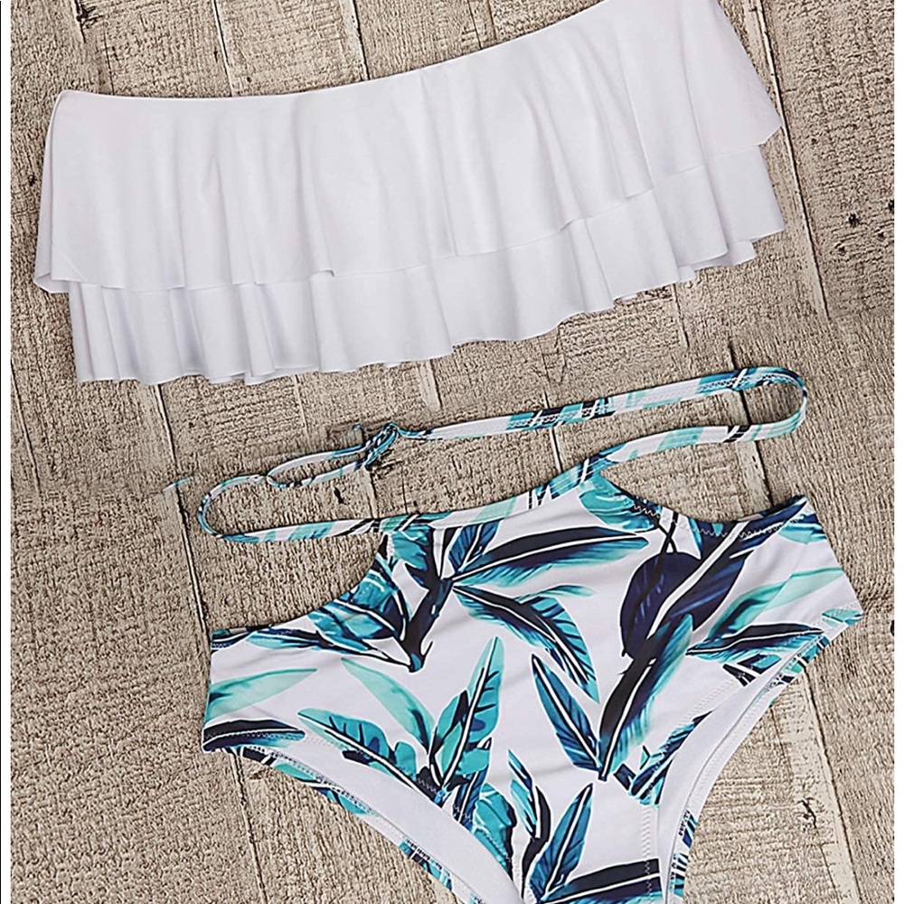Women’s swimsuit two piece